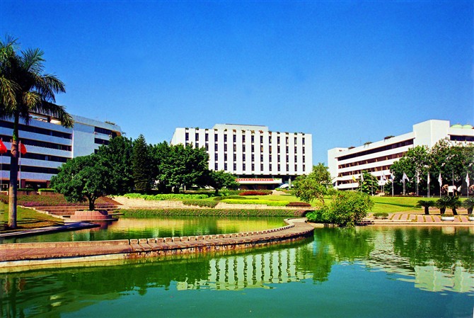 深圳大学医学院学校是几本