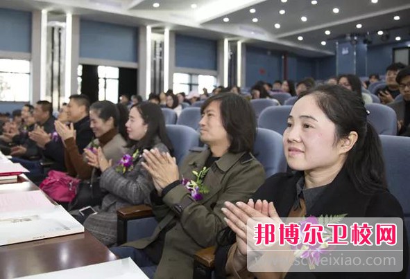 云南新兴职业学院中专部2021年招生办联系电话