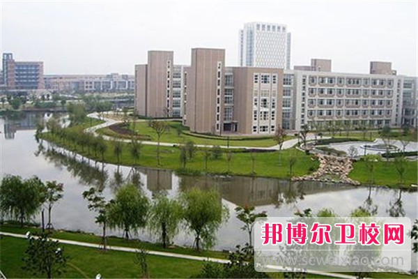 云南省临沧卫生学校2021年招生办联系电话