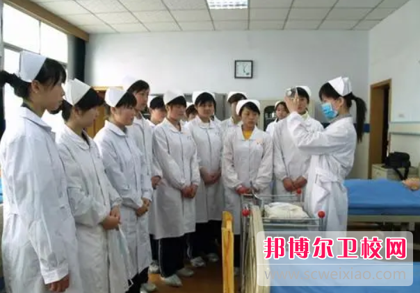 重庆市医药学校2023年报名条件、招生要求、招生对象