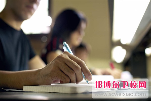 2023重庆排名前六的药剂专业学校名单