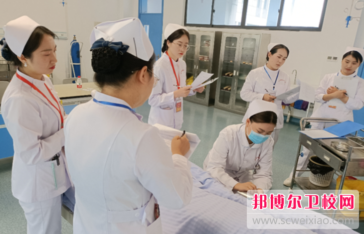 贵州2023年护理学校读什么专业有前途