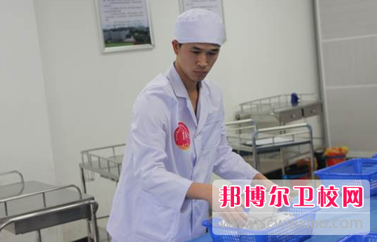 贵州2023年男生读护理学校