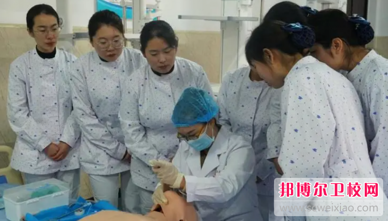 贵州2023年女生读护理学校