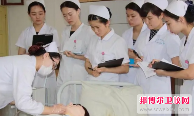 贵州2023年读护理学校可不可以考大学
