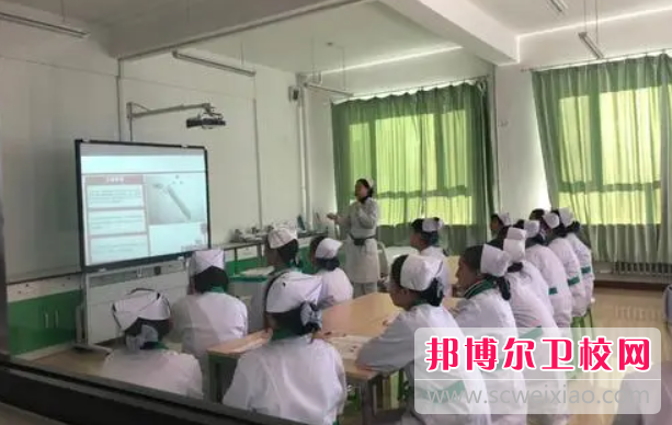 云南2023年初中生可不可以学护理学校