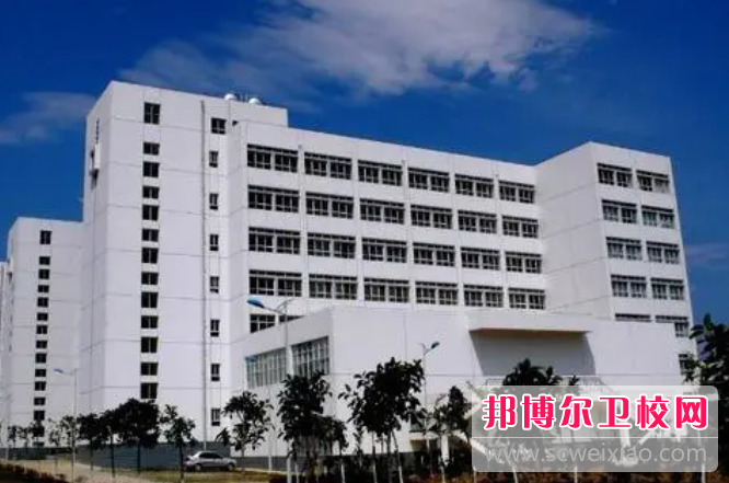 云南2023年护理学校是中专还是大专