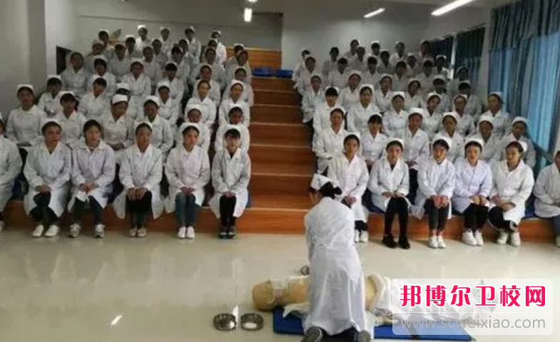 云南2023年护理学校和职高哪个好