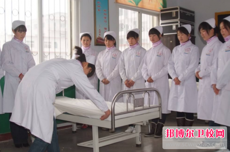 云南2023年读护理学校需要什么条件