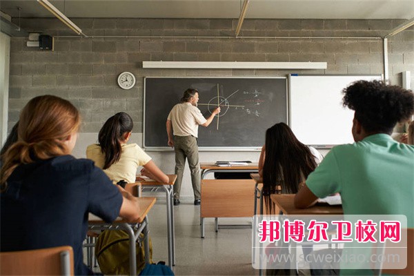 2024云南排名前五的公办药剂专业学校名单