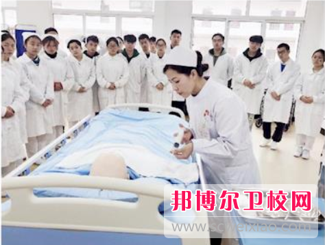 陕西2024年女生读护理学校有没有前途