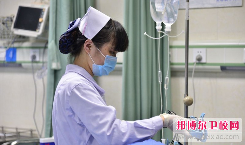 湖南2024年适合女生的护理学校专业