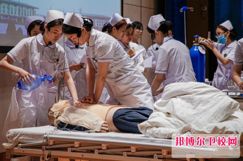 湖南2024年女生读护理学校学什么专业好